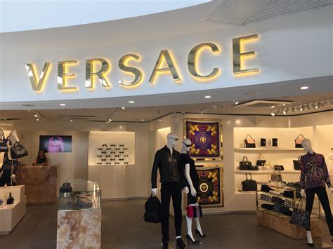 magasin versace nice|fashion boutiques in nice.